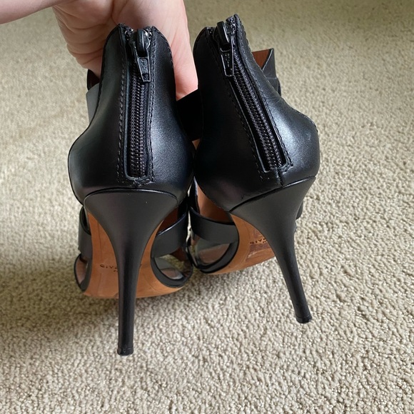 Authentic Givenchy caged woven leather high heels black edgy - Picture 3 of 7